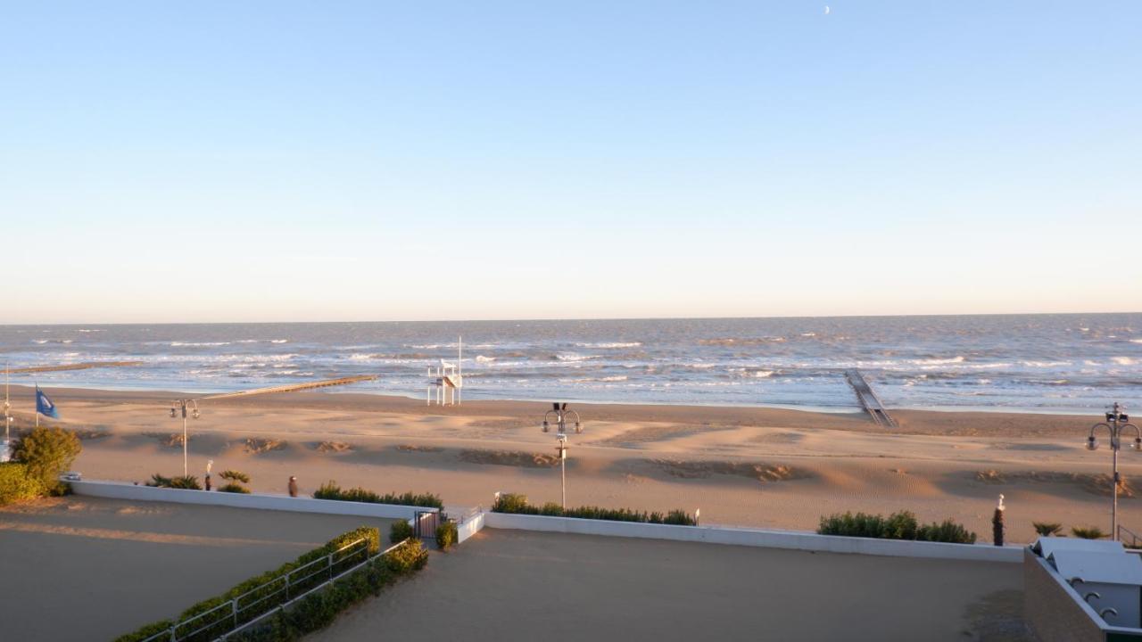 App4Rent Augustus Sea View - Family House - Wifi&Parking - 3 Rooms Jesolo Extérieur photo